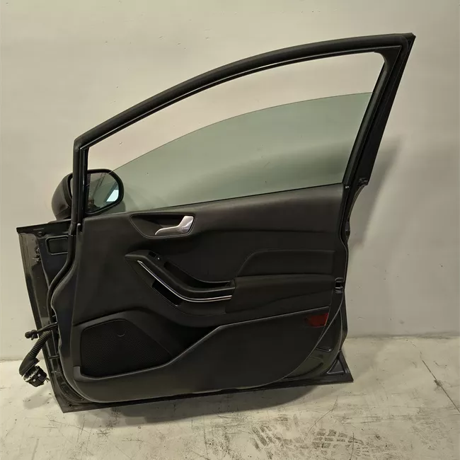 Porta anteriore destra