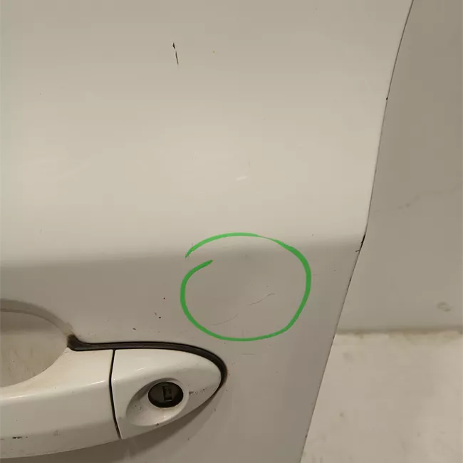 Porta anteriore sinistra