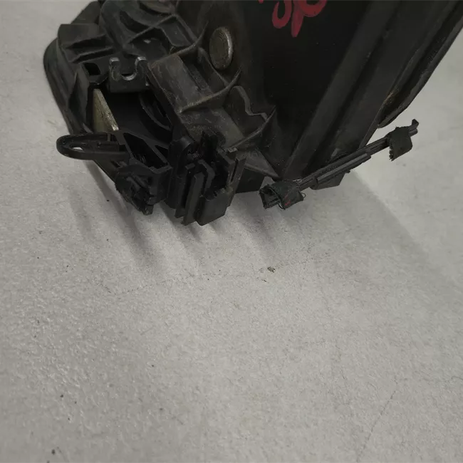 Serratura porta anteriore destra