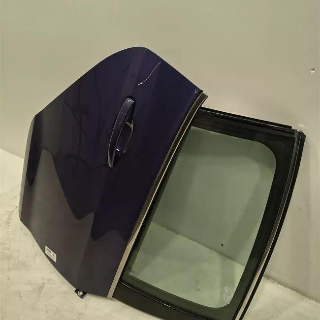 Porta posteriore destra