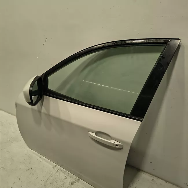 Porta anteriore sinistra