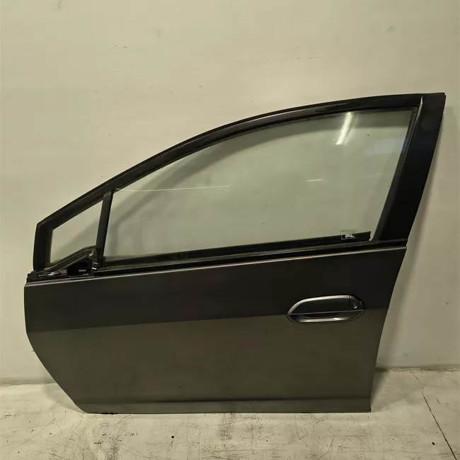 Porta anteriore sinistra