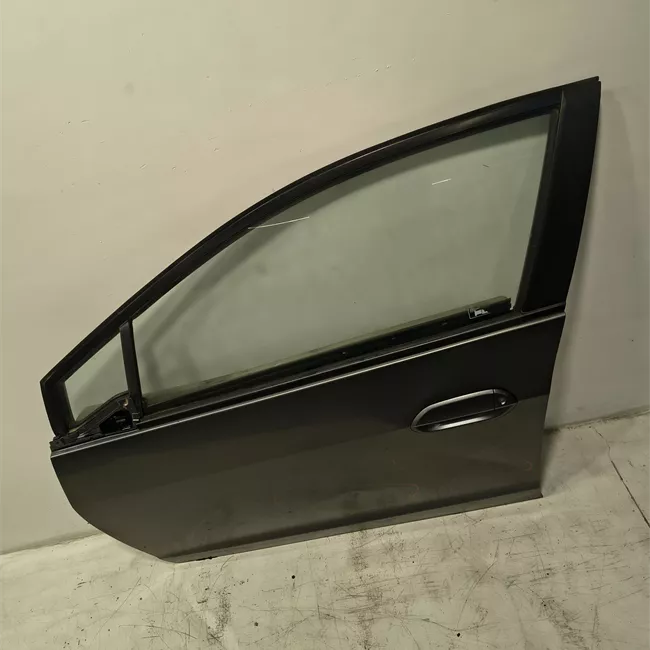 Porta anteriore sinistra
