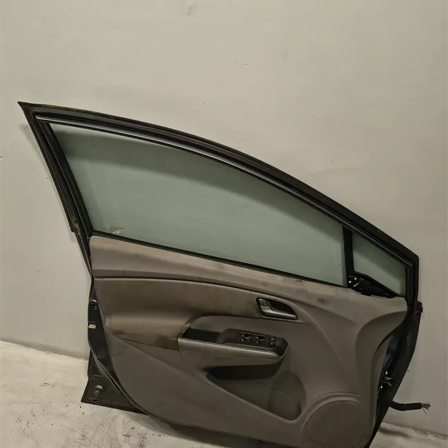 Porta anteriore sinistra