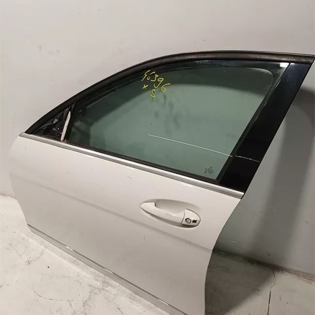 Porta anteriore sinistra