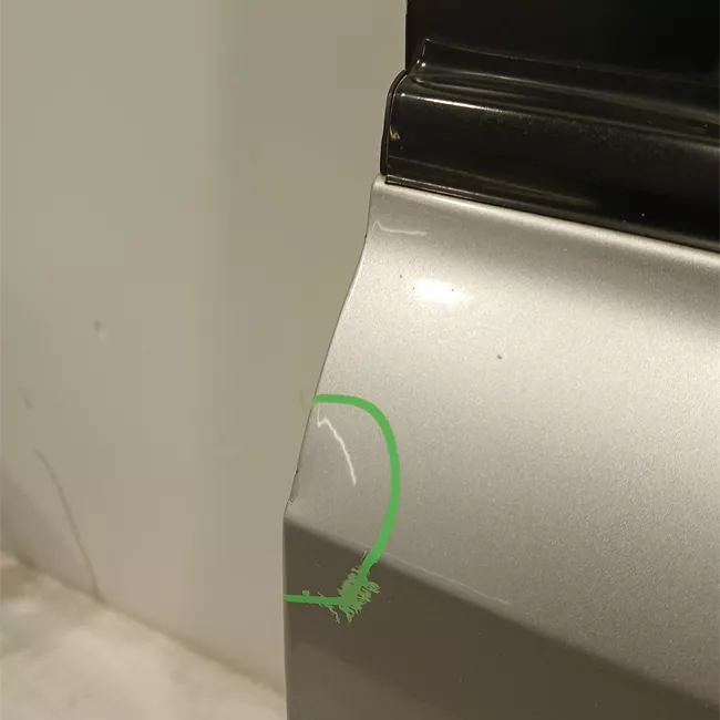 Porta anteriore destra
