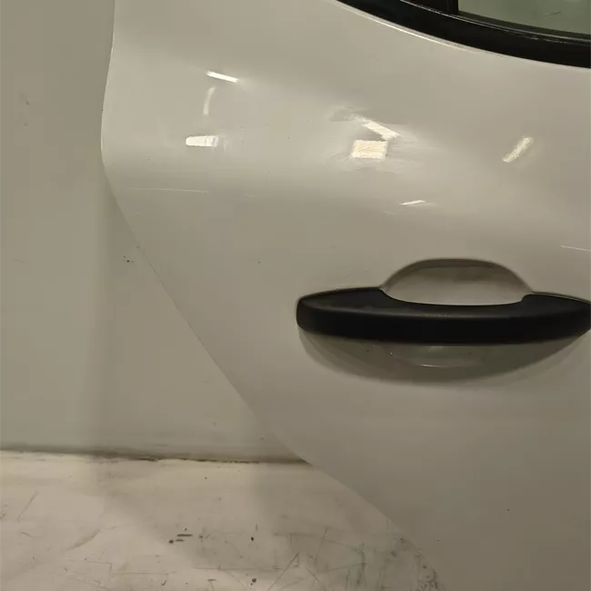 Porta posteriore destra