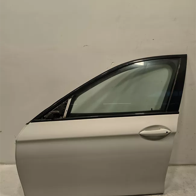 Porta anteriore sinistra